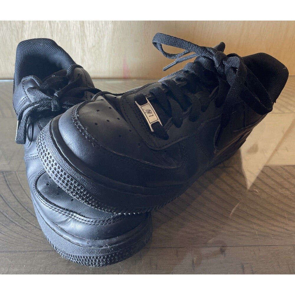 Nike Air Force 1 Womens size 8.5 Triple Black Womens  DD8959-001